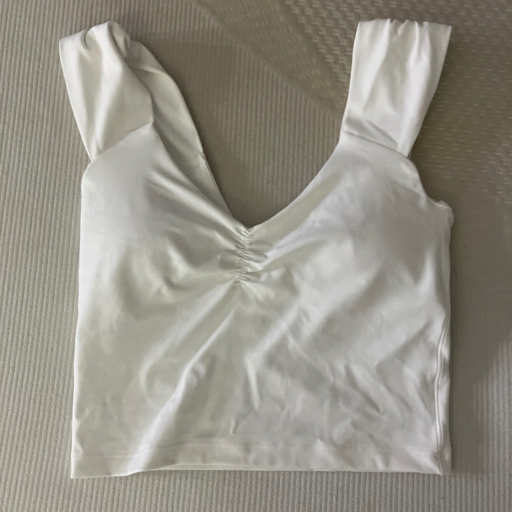 white crop top {xs}